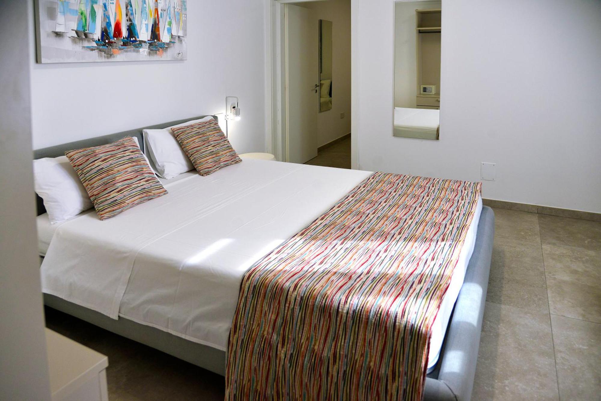 Domus Terra Mare Bed & Breakfast 5*